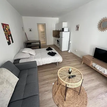 F1 Cosy 1 Apartment